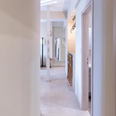 Amazing Modern With Sea View Apartment Athens